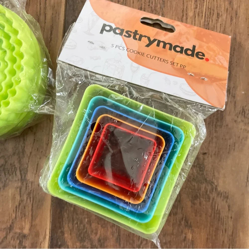 Pastry Lime Green and Multicolor Nesting Cookie Cutter Sets - Pastry